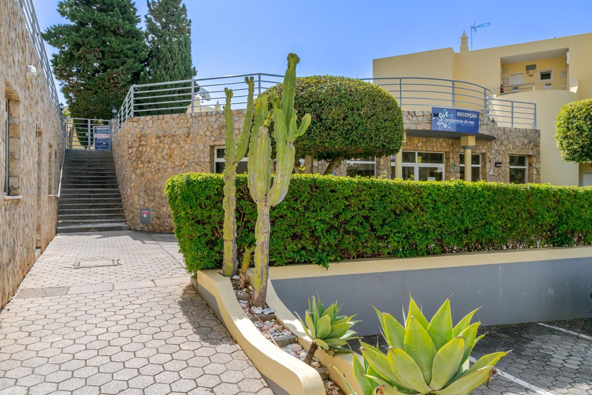 Lagos-Piscine Et Mer- Condominio Do Mar Εξωτερικό φωτογραφία